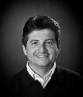 Dr Adolfo Perujo